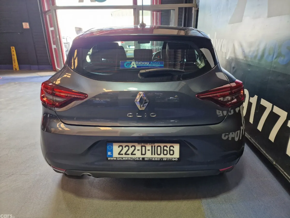 Renault Clio Hatchback, Petrol, 2022, Grey