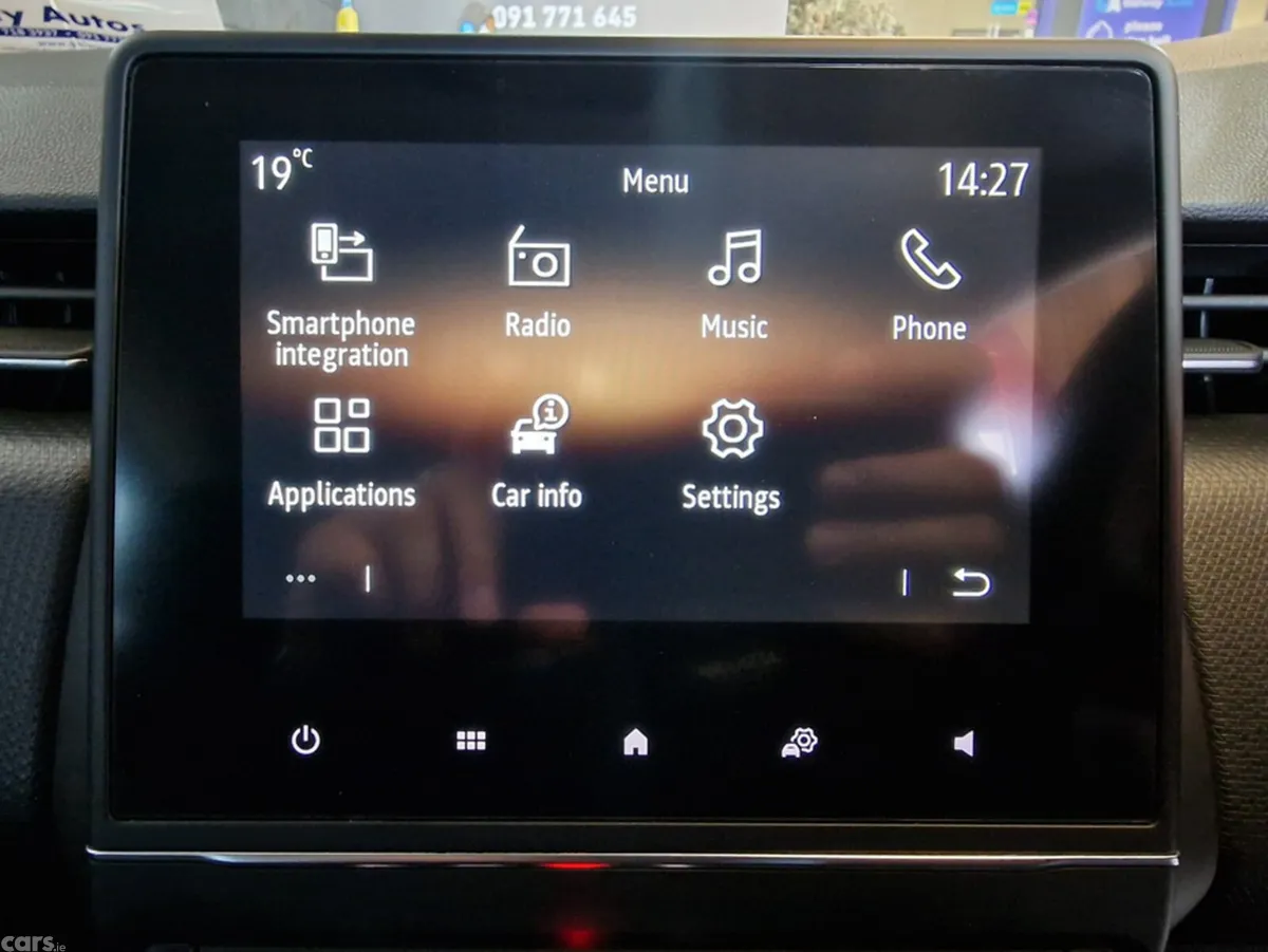 Renault Clio Hatchback, Petrol, 2022, Grey
