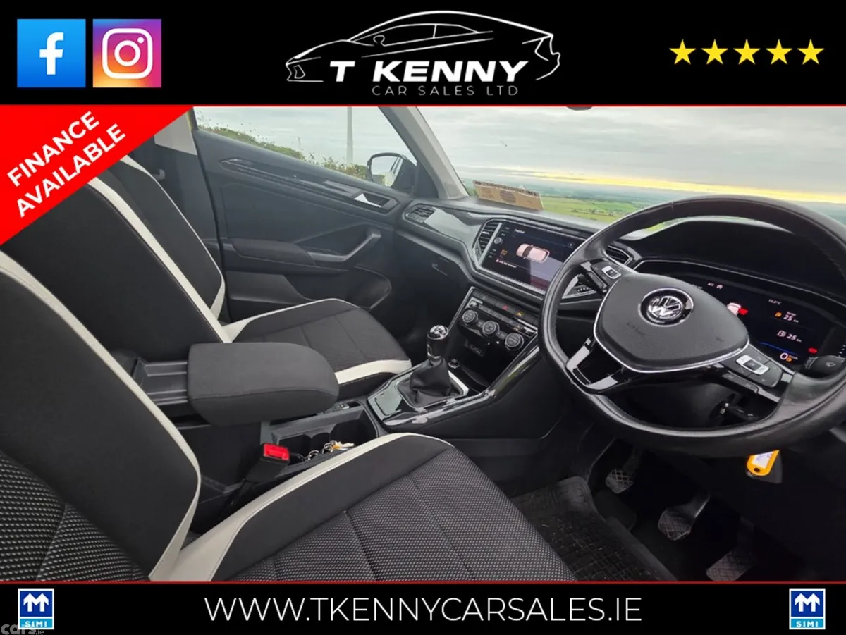 Volkswagen T-Roc SUV, Petrol, 2018, Yellow