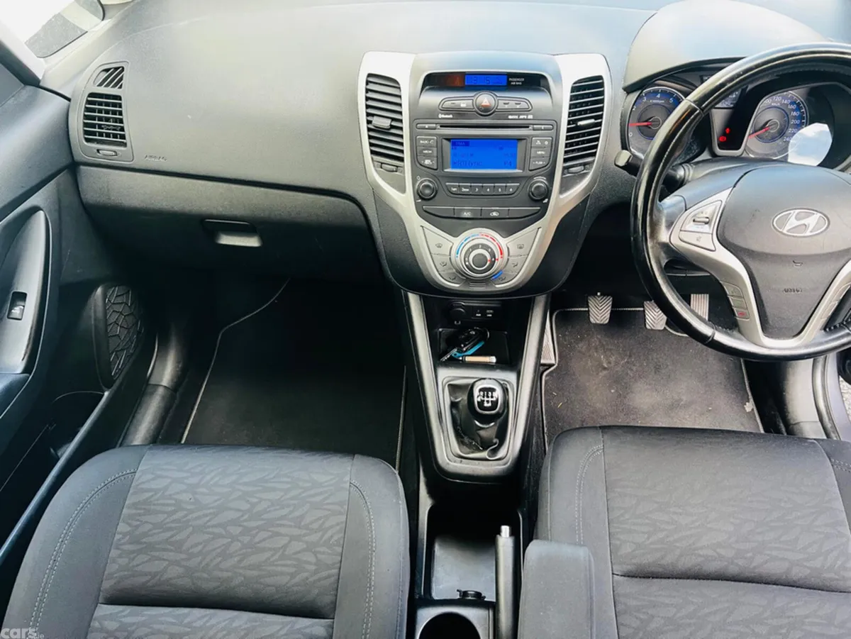 Hyundai ix20 MPV, Petrol, 2017, Grey