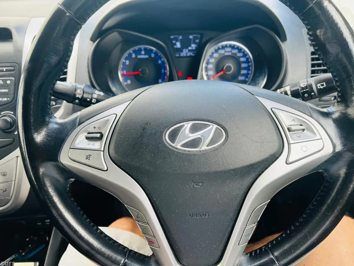 Hyundai ix20 MPV, Petrol, 2017, Grey