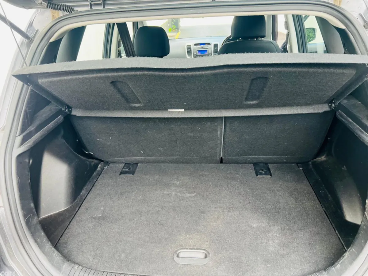 Hyundai ix20 MPV, Petrol, 2017, Grey