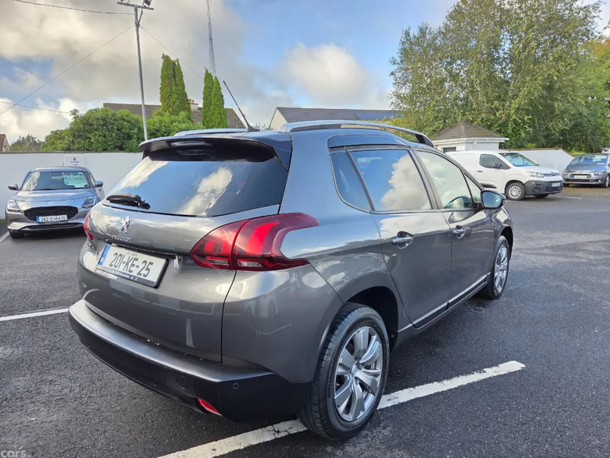 Peugeot 2008 Estate, Diesel, 2020, Grey