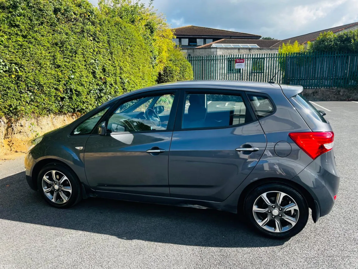Hyundai ix20 MPV, Petrol, 2017, Grey