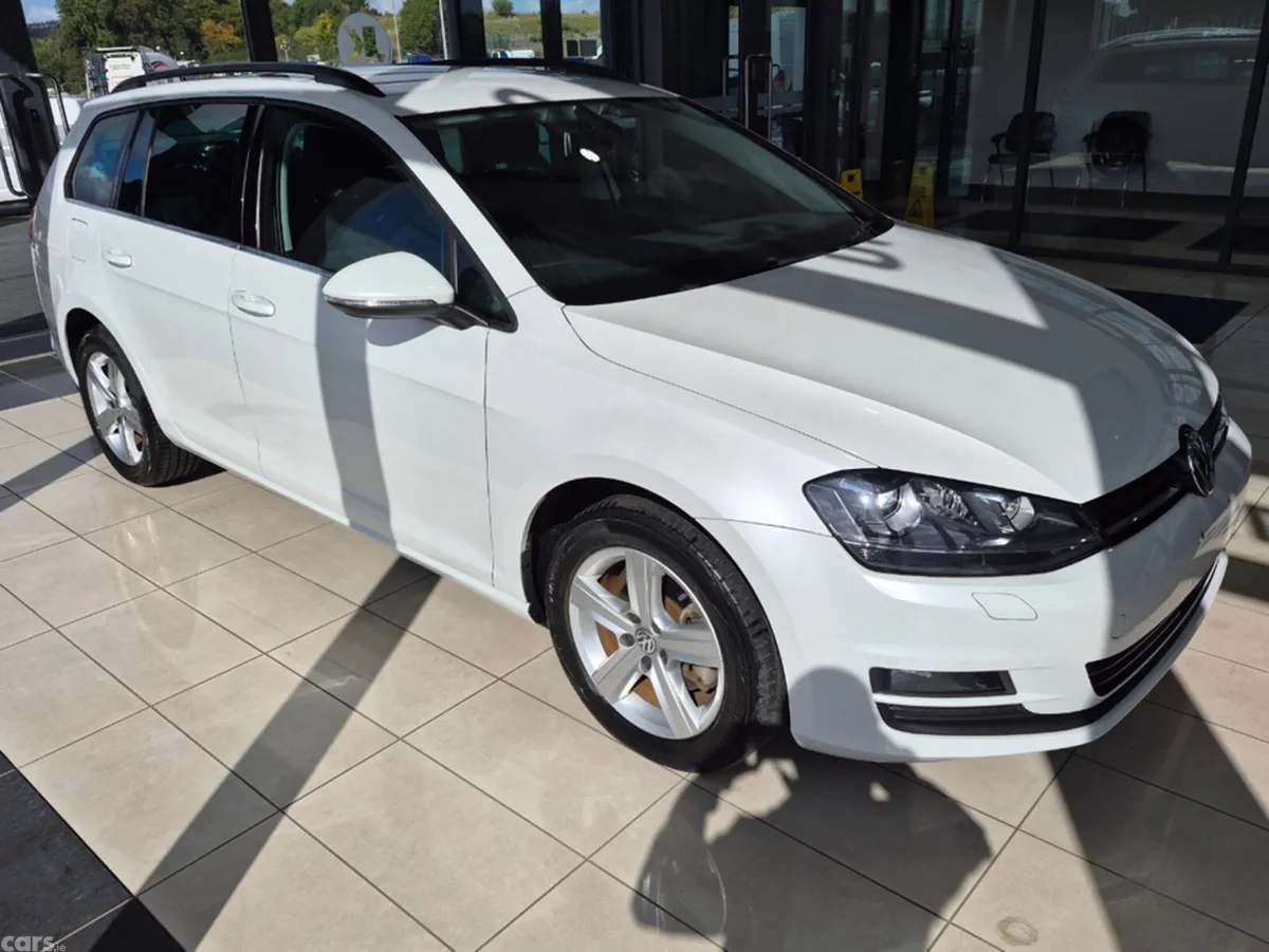Volkswagen Golf Estate, Petrol, 2015, White