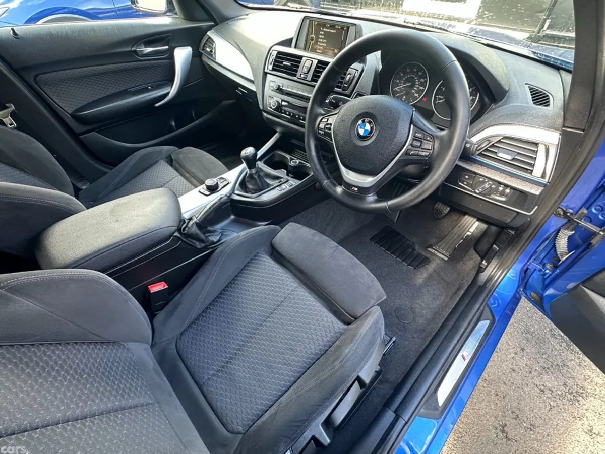 BMW 1-Series Hatchback, Petrol, 2014, Blue