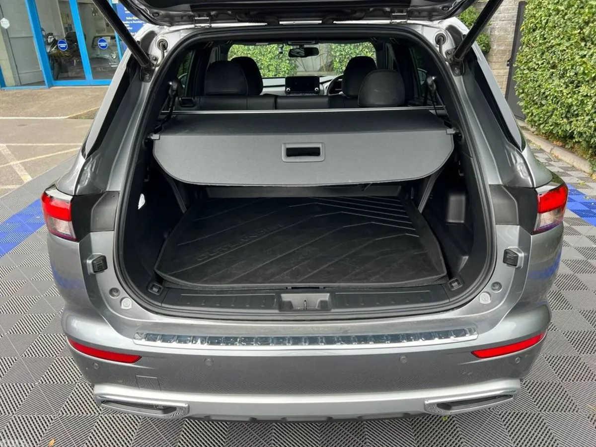 Mitsubishi Outlander SUV, Petrol Hybrid, 2022, Grey