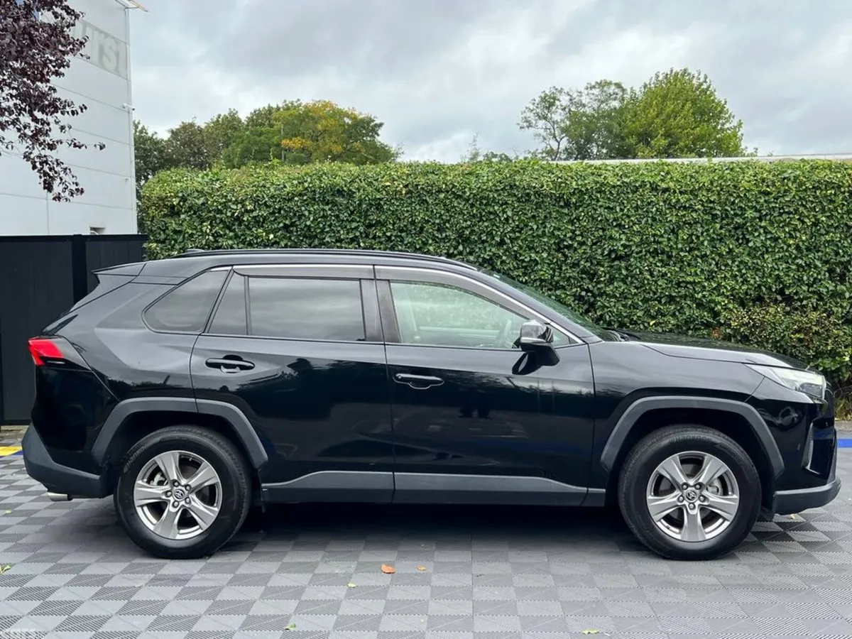 Toyota RAV4 SUV, Petrol Hybrid, 2022, Black