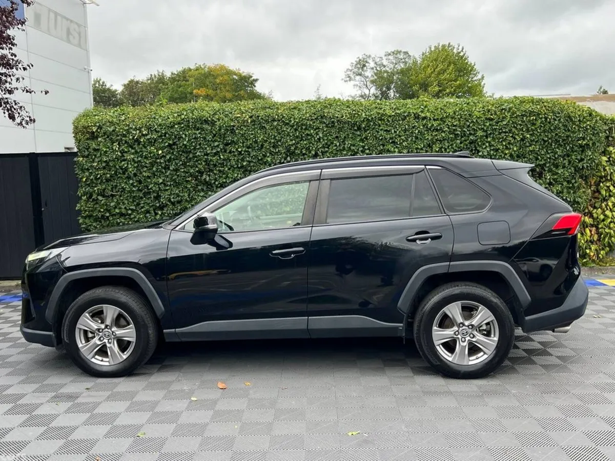 Toyota RAV4 SUV, Petrol Hybrid, 2022, Black