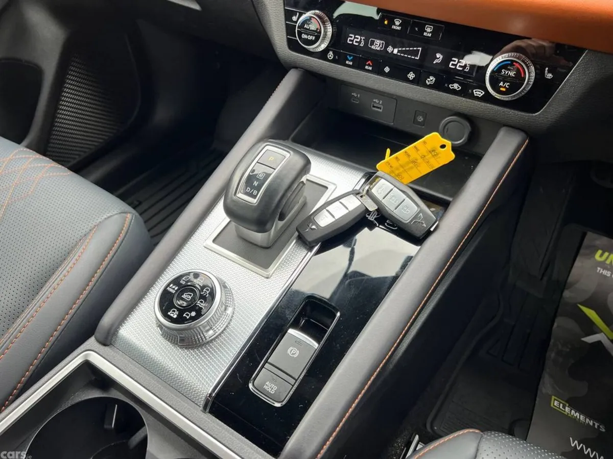 Mitsubishi Outlander SUV, Petrol Hybrid, 2022, Grey