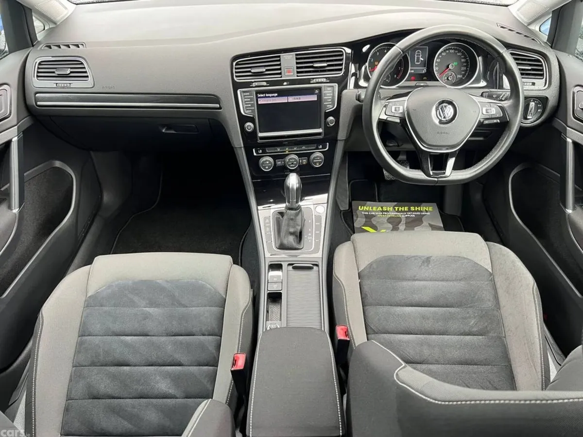 Volkswagen Golf Hatchback, Petrol, 2017, Silver