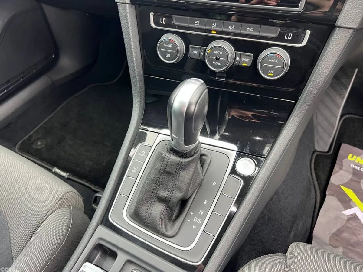 Volkswagen Golf Hatchback, Petrol, 2017, Silver