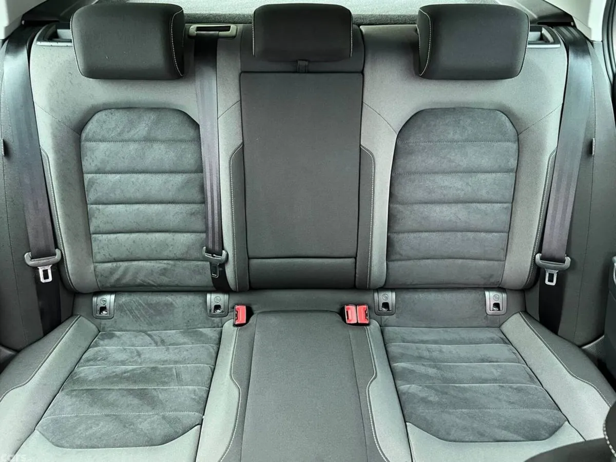Volkswagen Golf Hatchback, Petrol, 2017, Silver