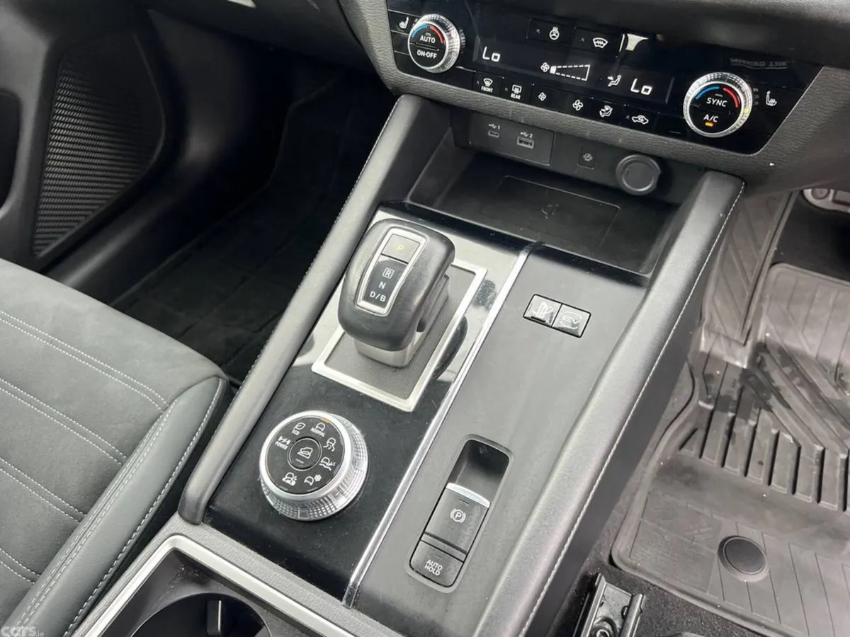 Mitsubishi Outlander SUV, Petrol Hybrid, 2022, Grey