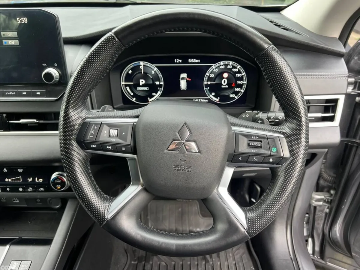 Mitsubishi Outlander SUV, Petrol Hybrid, 2022, Grey