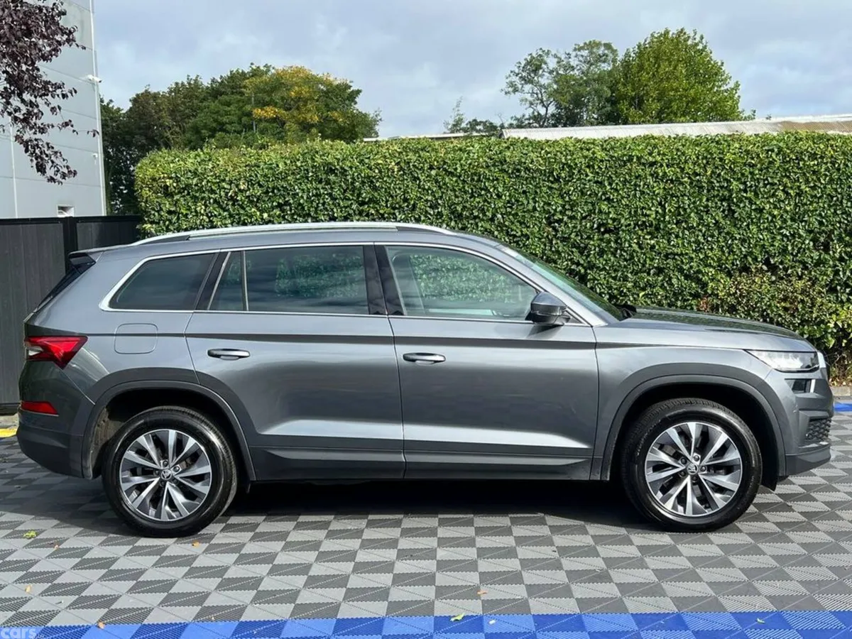 Skoda Kodiaq SUV, Diesel, 2023, Grey