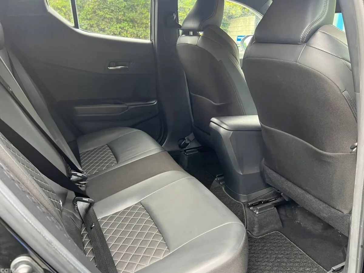 Toyota C-HR SUV, Petrol Hybrid, 2023, Black