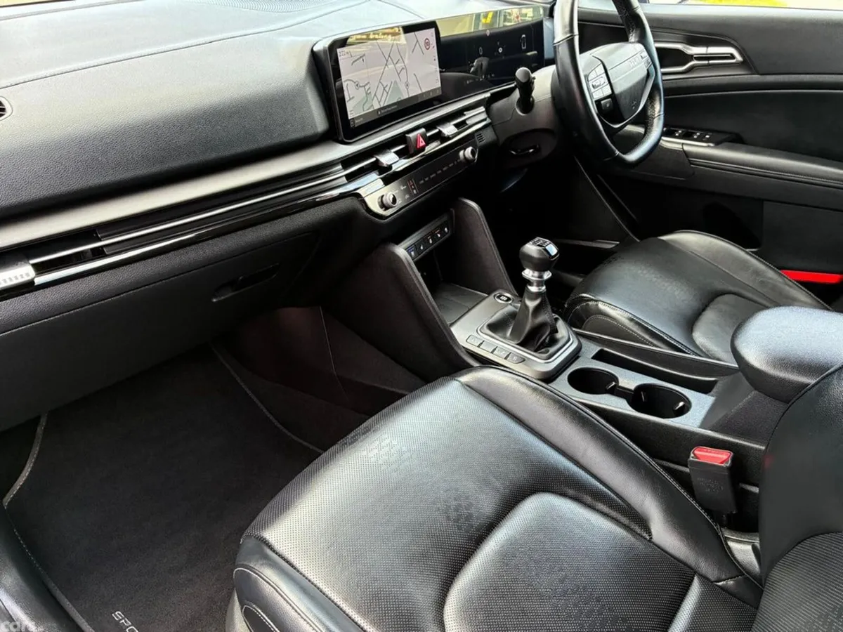 Kia Sportage SUV, Diesel Hybrid, 2026, Blue
