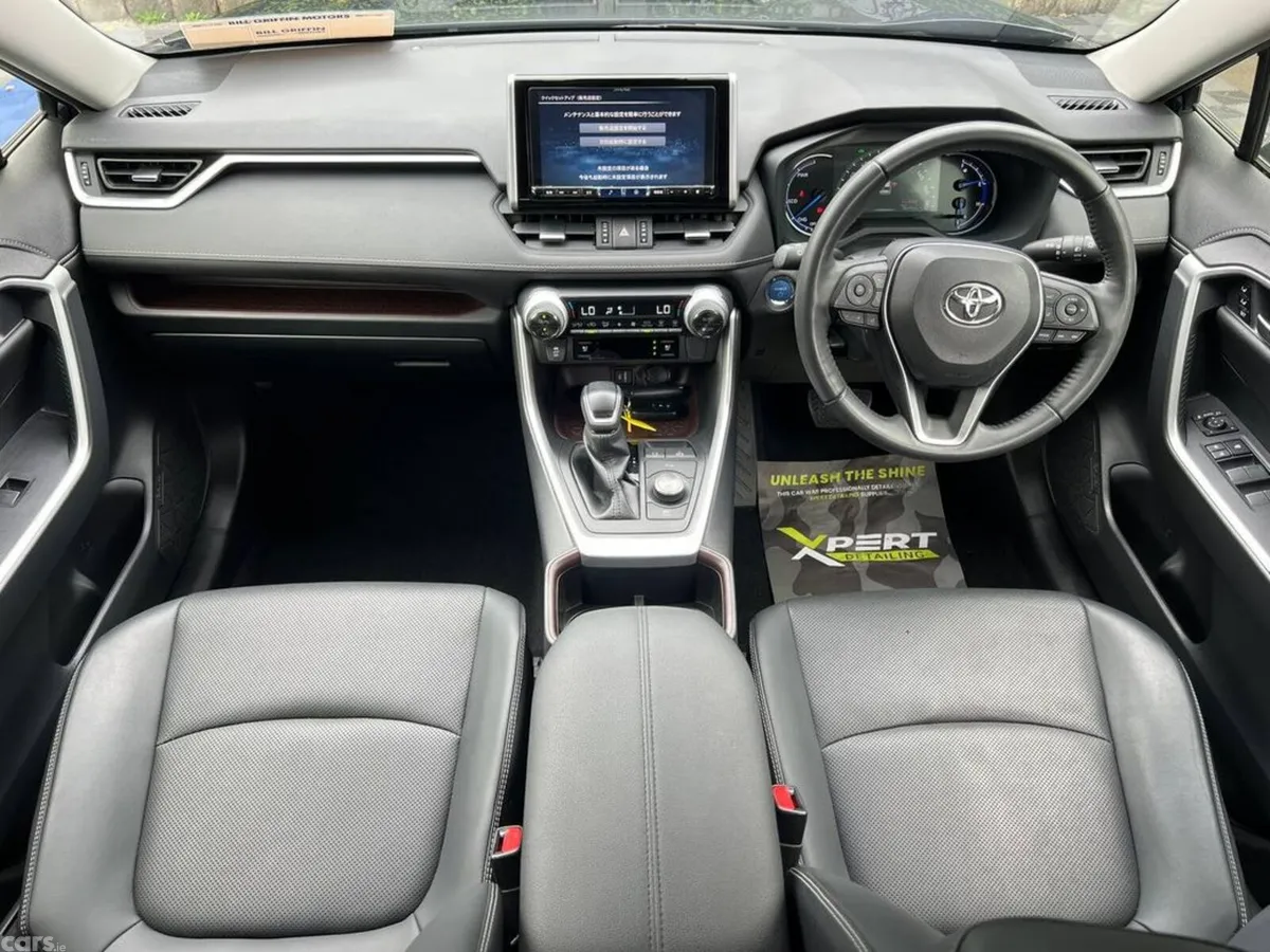 Toyota RAV4 SUV, Petrol Hybrid, 2022, Blue
