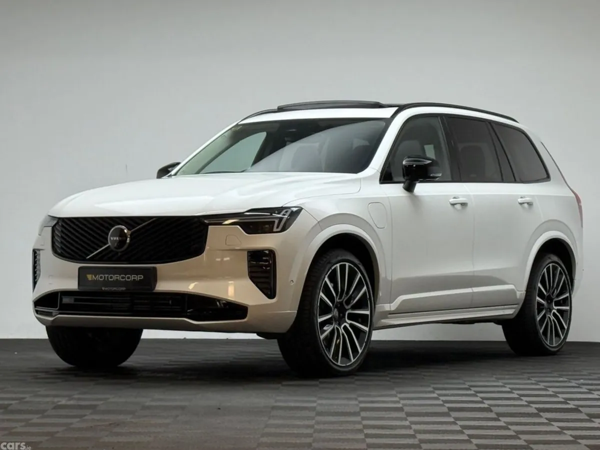 Volvo XC90 SUV, Petrol Plug-in Hybrid, 2026, White
