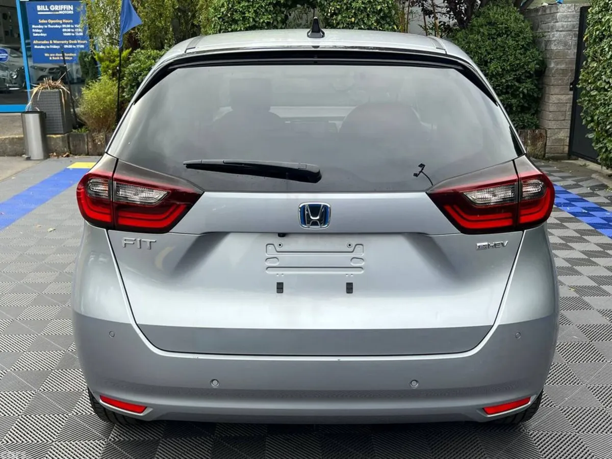 Honda Fit Hatchback, Petrol Hybrid, 2021, Silver