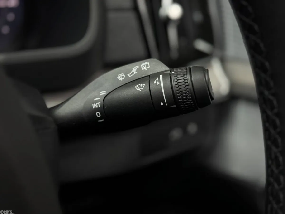 Volvo XC90 SUV, Petrol Plug-in Hybrid, 2026, White