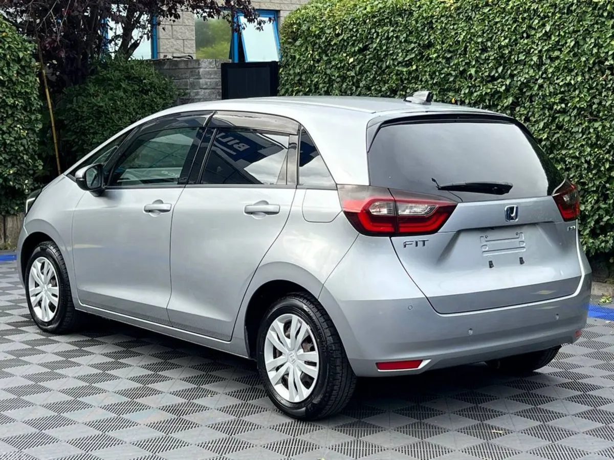 Honda Fit Hatchback, Petrol Hybrid, 2021, Silver