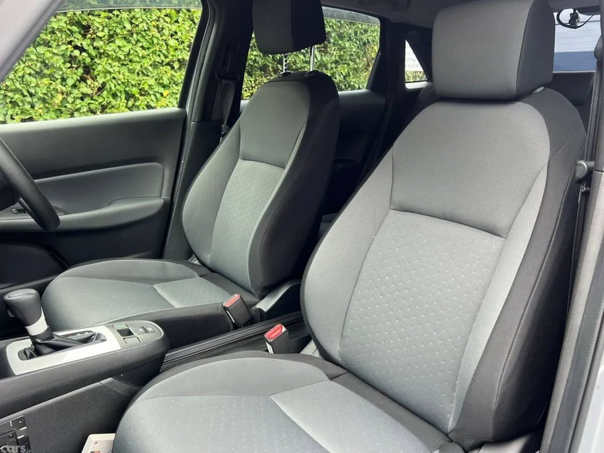 Honda Fit Hatchback, Petrol Hybrid, 2021, Silver