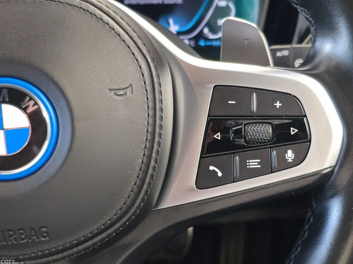 BMW 3-Series Estate, Petrol Plug-in Hybrid, 2022, Blue