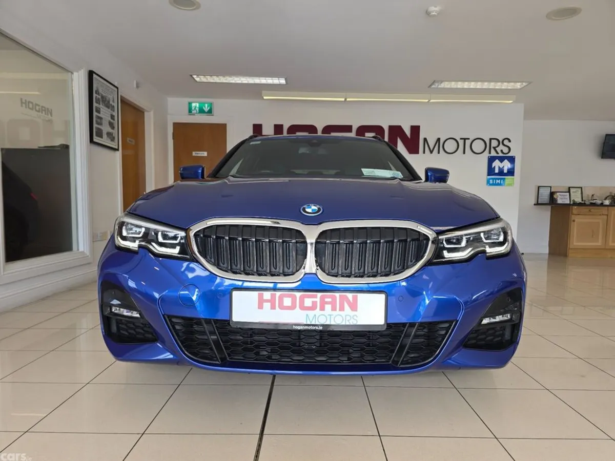 BMW 3-Series Estate, Petrol Plug-in Hybrid, 2022, Blue