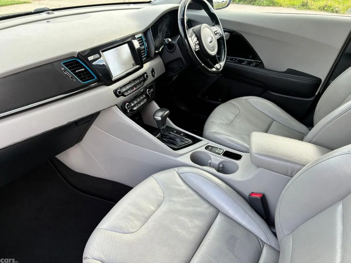 Kia Niro Estate, Petrol Plug-in Hybrid, 2019, Black
