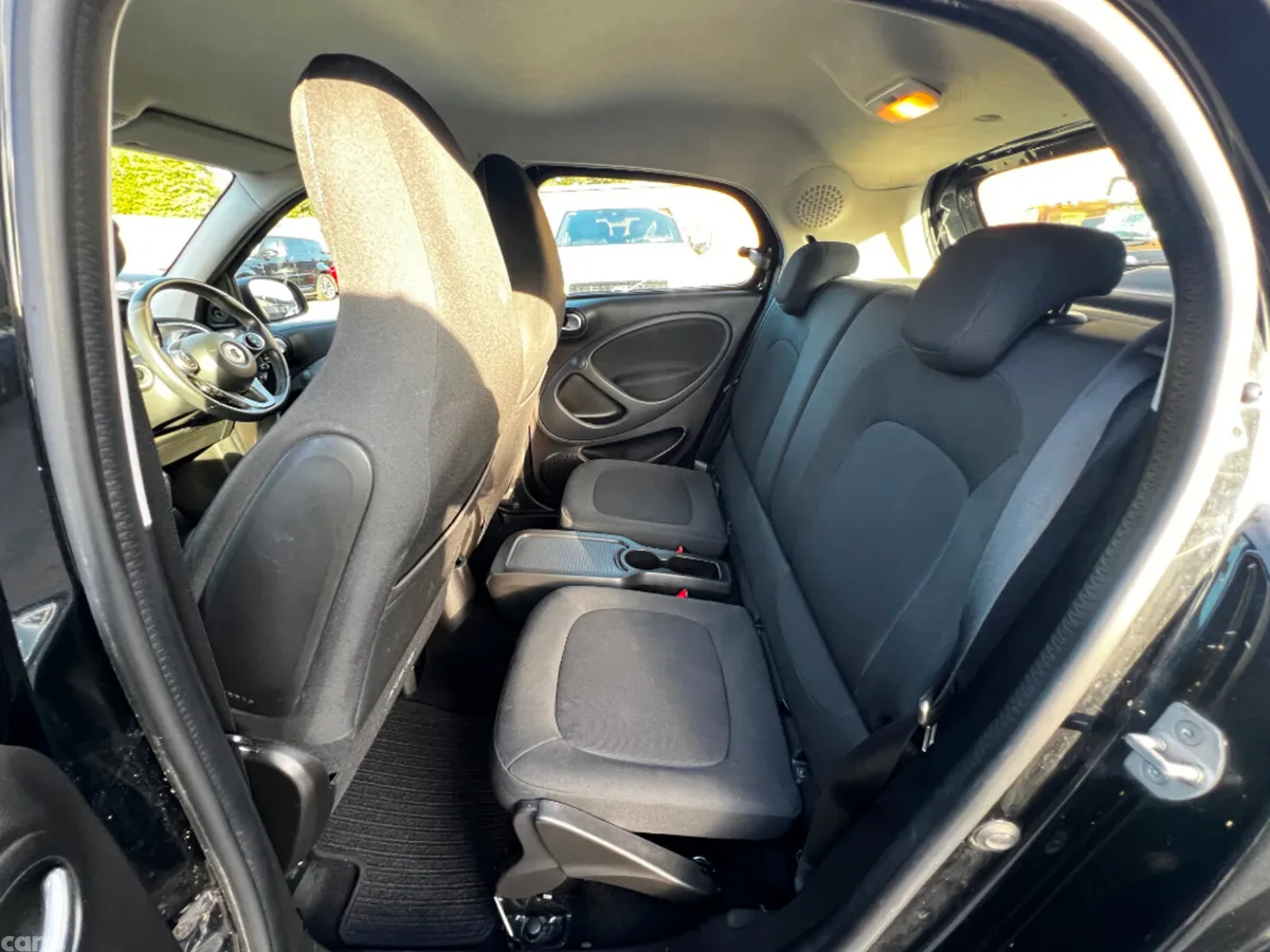 Smart Forfour Hatchback, Petrol, 2017, Black