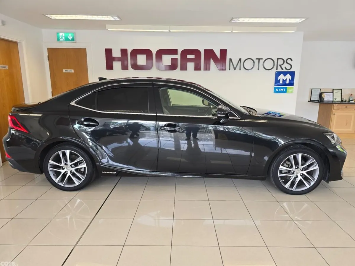 Lexus IS Saloon, Petrol Hybrid, 2019, Black