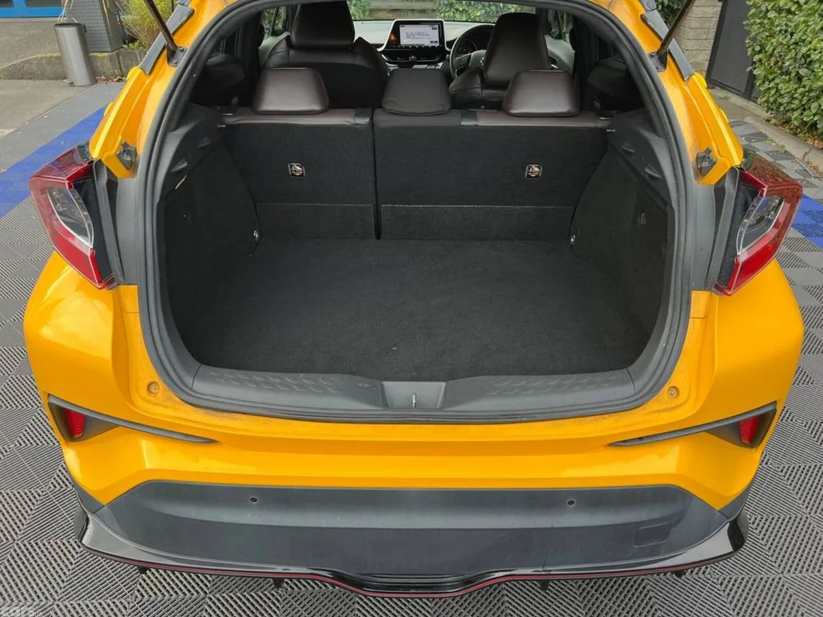 Toyota C-HR SUV, Petrol Hybrid, 2019, Orange