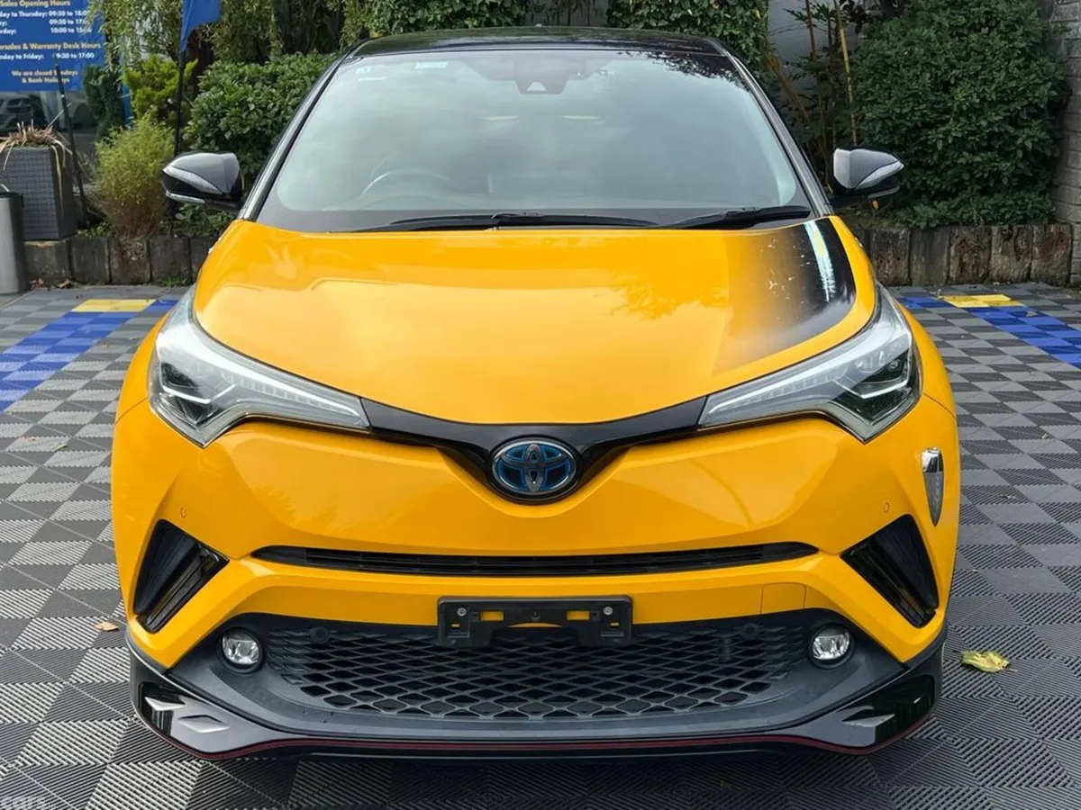 Toyota C-HR SUV, Petrol Hybrid, 2019, Orange