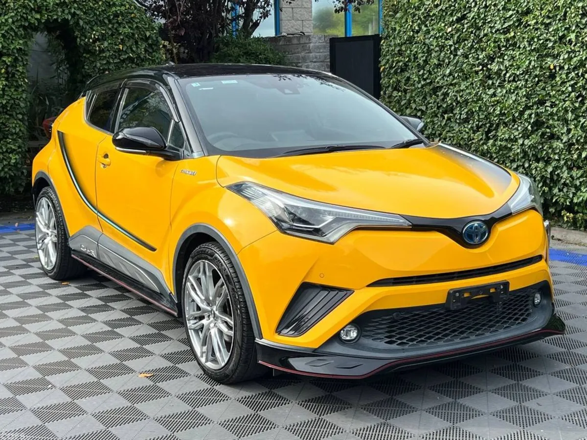 Toyota C-HR SUV, Petrol Hybrid, 2019, Orange