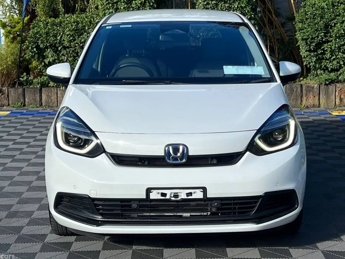 Honda Fit Hatchback, Petrol Hybrid, 2024, White