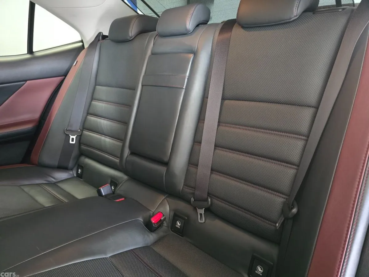 Lexus IS Saloon, Petrol Hybrid, 2019, Black
