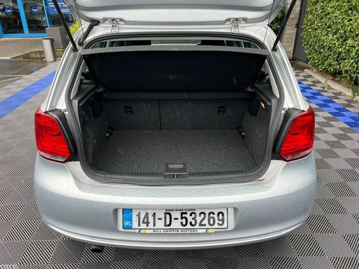 Volkswagen Polo Hatchback, Petrol, 2014, Silver