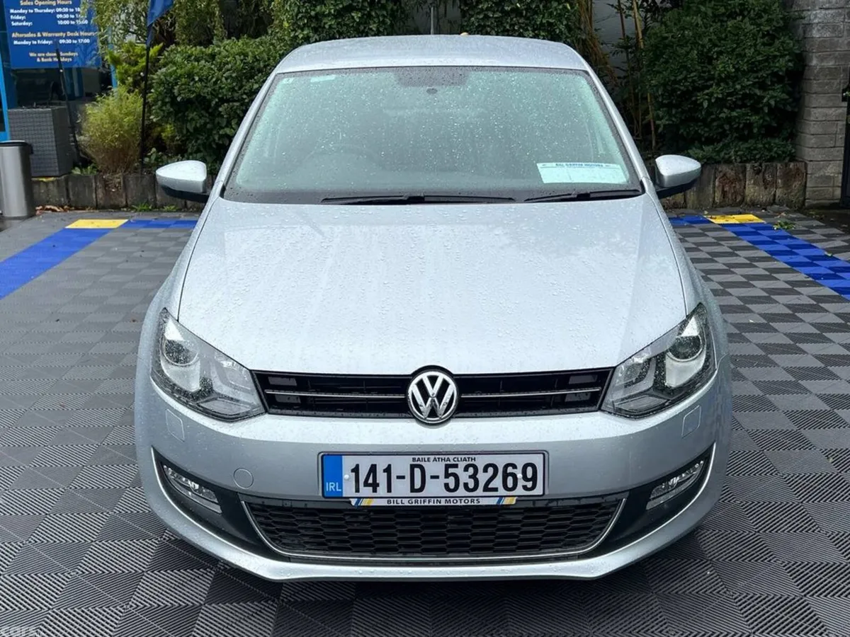Volkswagen Polo Hatchback, Petrol, 2014, Silver