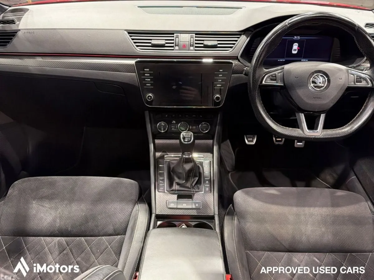 Skoda Superb Saloon, Diesel, 2021, Red