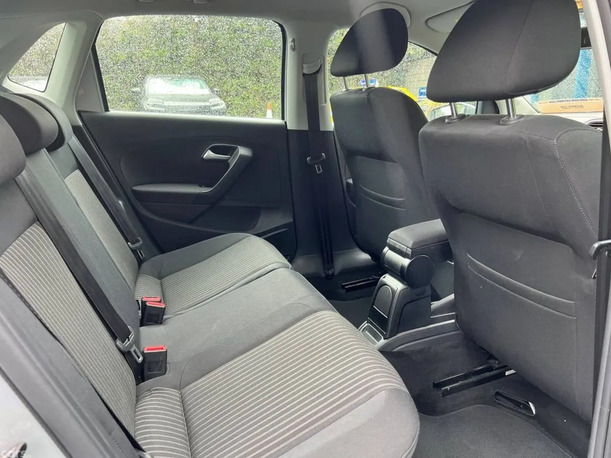Volkswagen Polo Hatchback, Petrol, 2014, Silver