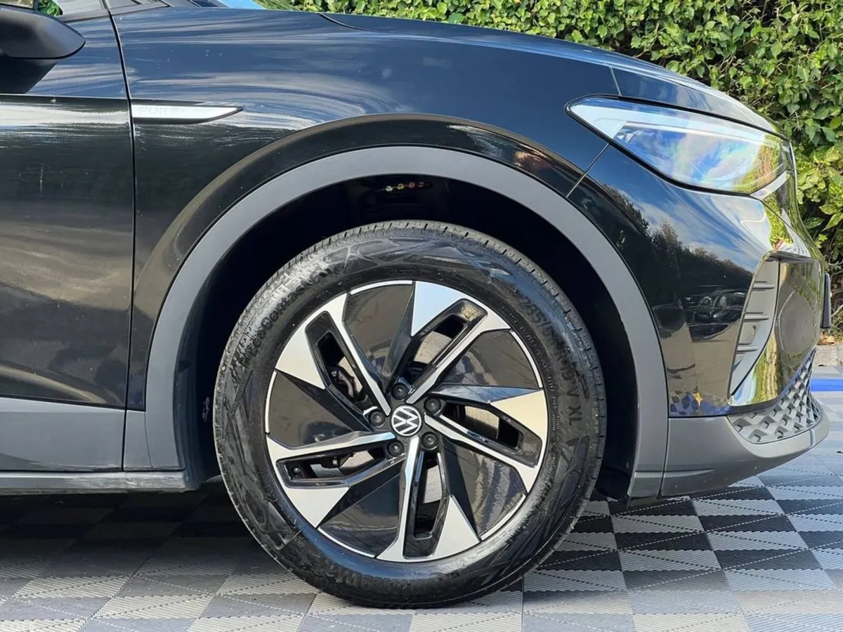 Volkswagen ID.4 Estate, Electric, 2023, Black