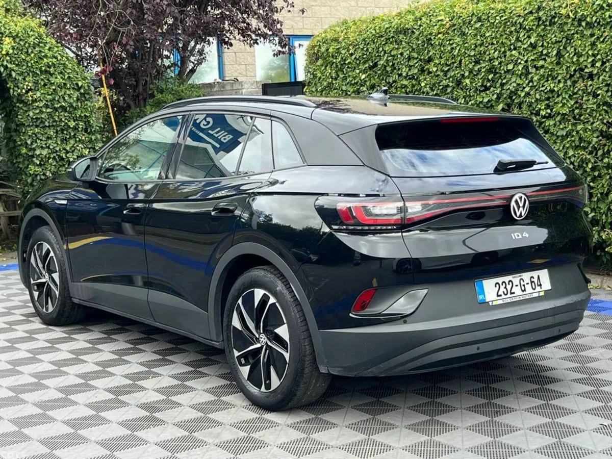Volkswagen ID.4 Estate, Electric, 2023, Black