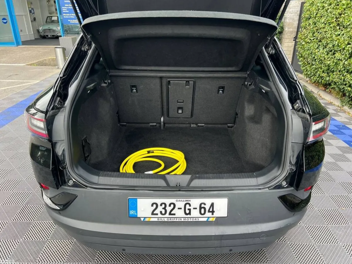 Volkswagen ID.4 Estate, Electric, 2023, Black