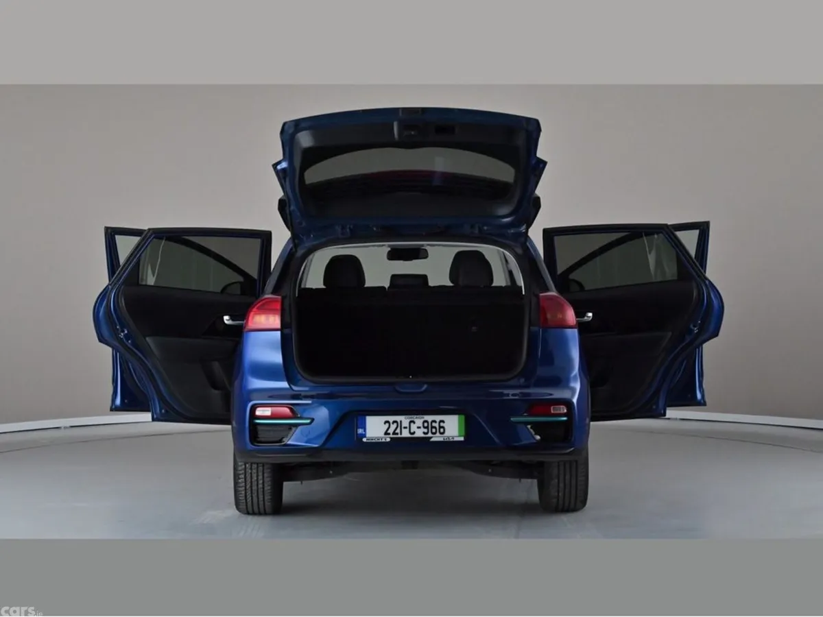 Kia Niro Hatchback, Electric, 2022, Blue
