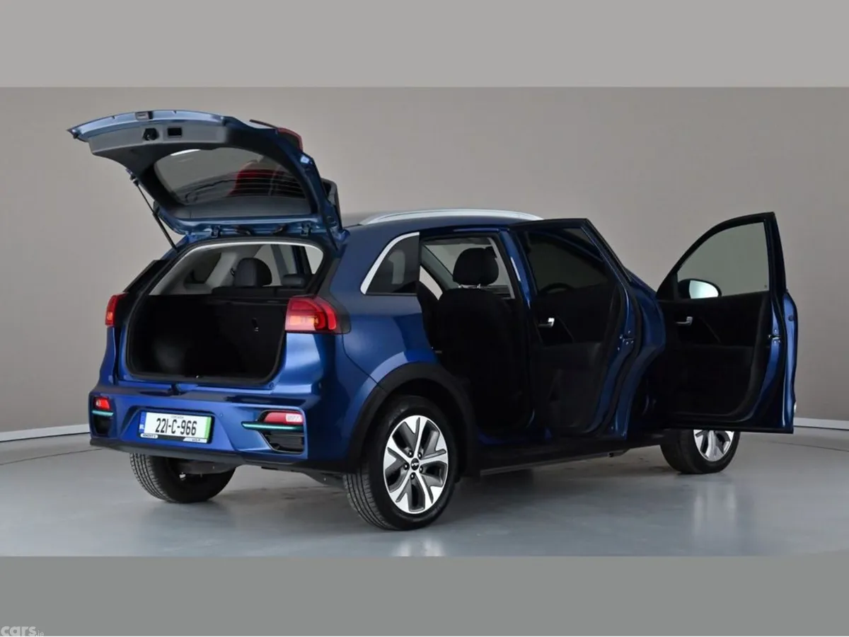 Kia Niro Hatchback, Electric, 2022, Blue