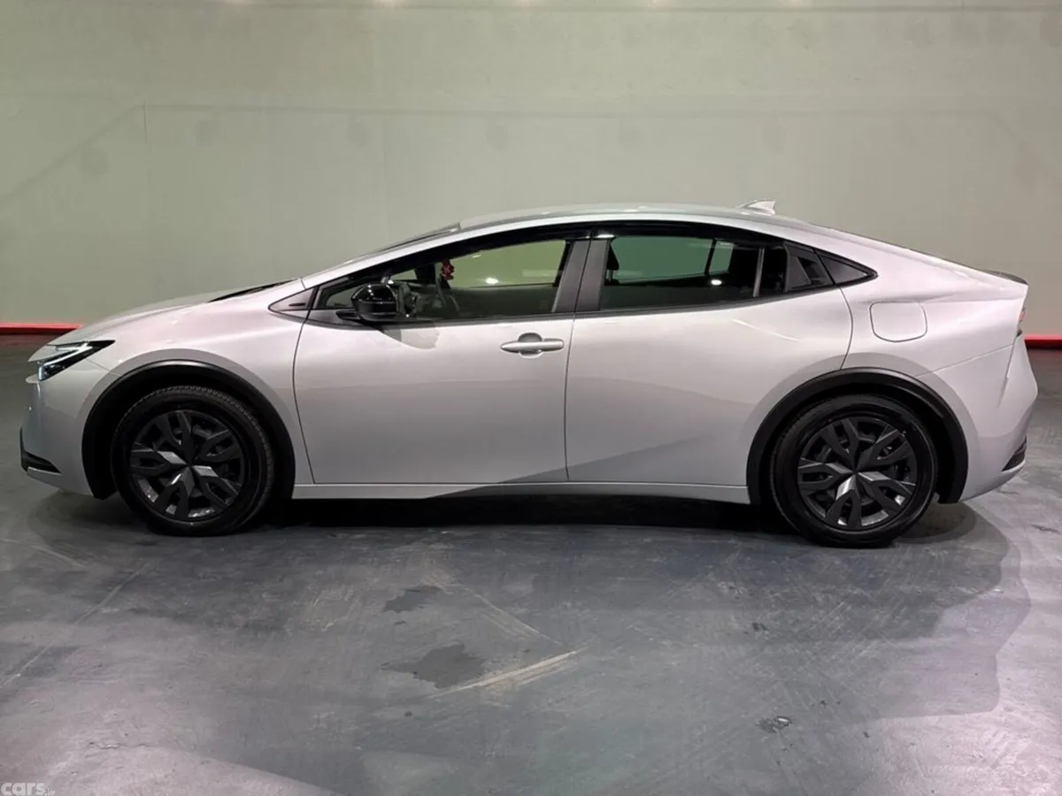 Toyota Prius Hatchback, Petrol Hybrid, 2024, Silver