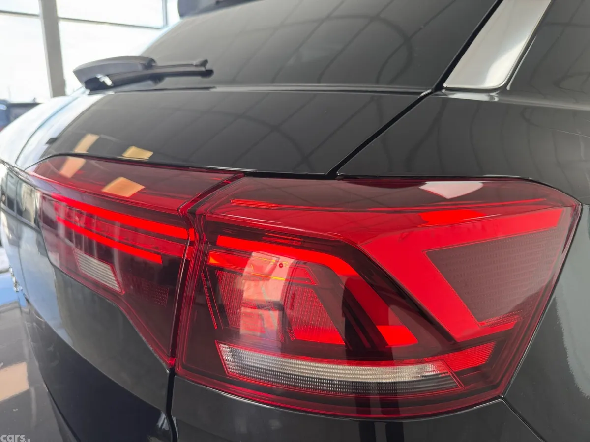 Volkswagen T-Roc SUV, Diesel, 2020, Black