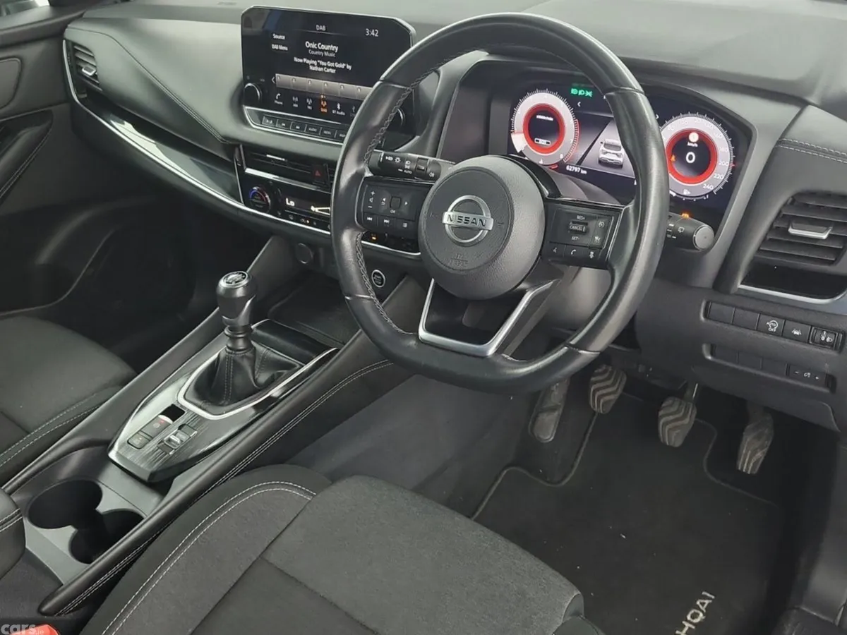 Nissan Qashqai MPV, Petrol, 2021, Blue